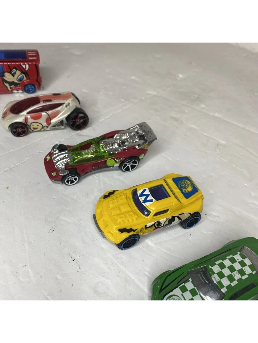 Nintendo Hot Wheels, Set Of 7,Donkey Kong, Yoshi, Toad,Luigi,Mario,warrio